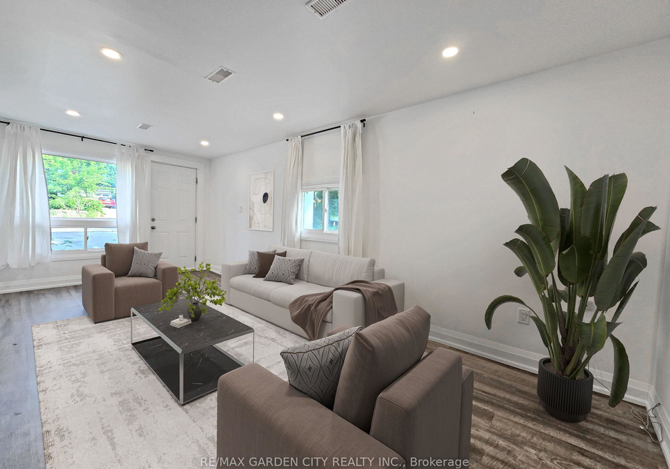 1-robinson-street-n-n-grimsby-ontario-x12298096