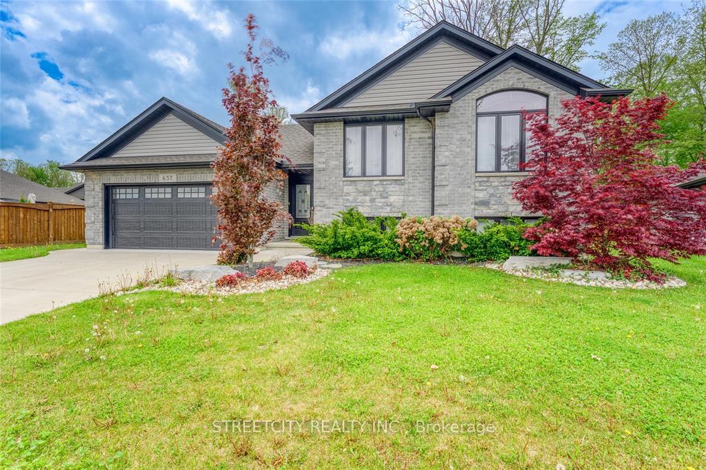 657-winners-circle-st-clair-ontario-x12298138