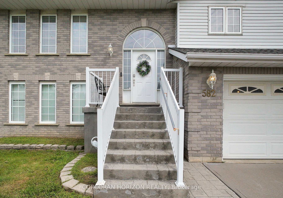 582-myers-road-cambridge-ontario-x12298378