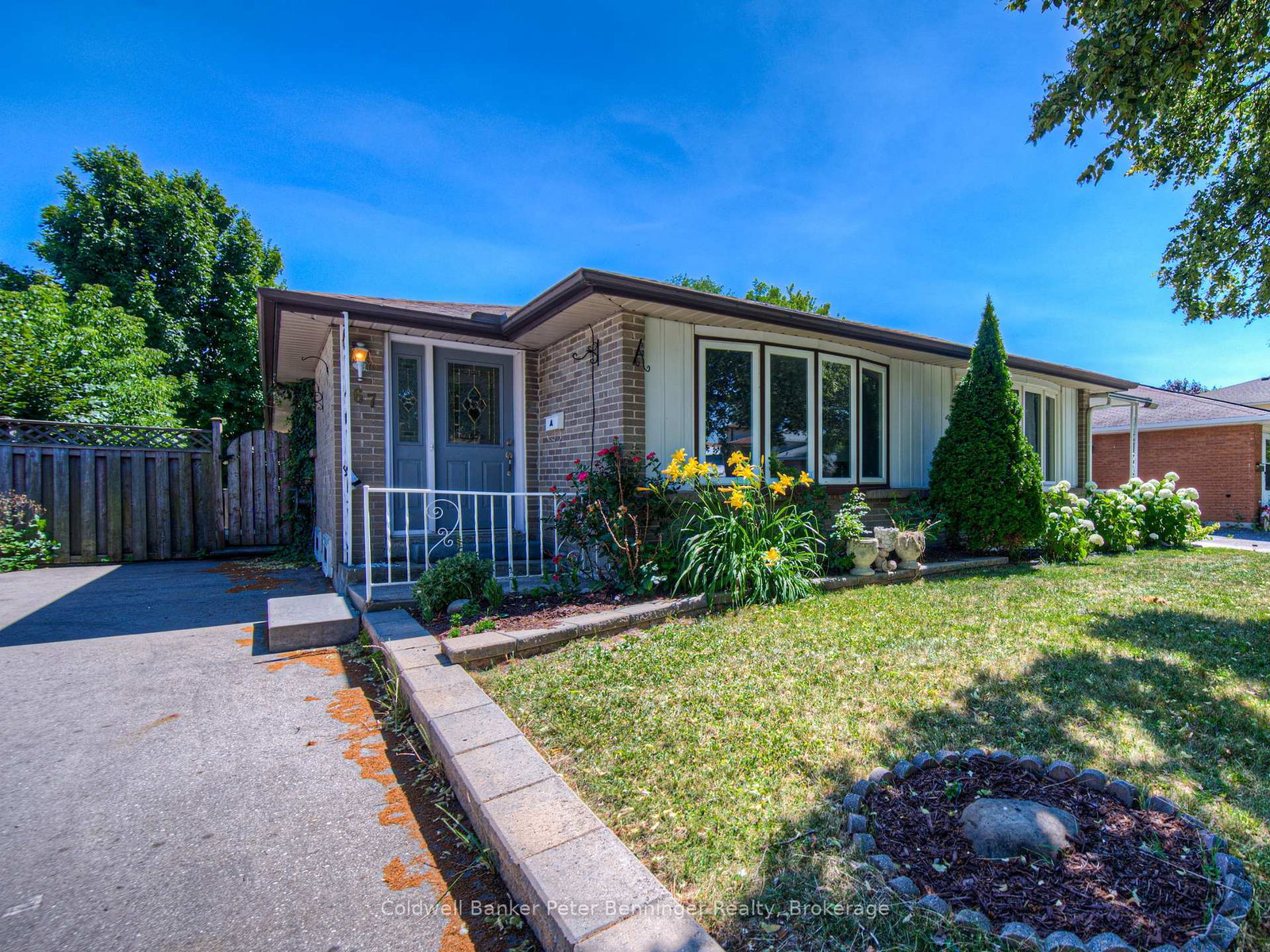 67-dalegrove-drive-kitchener-ontario-x12298556