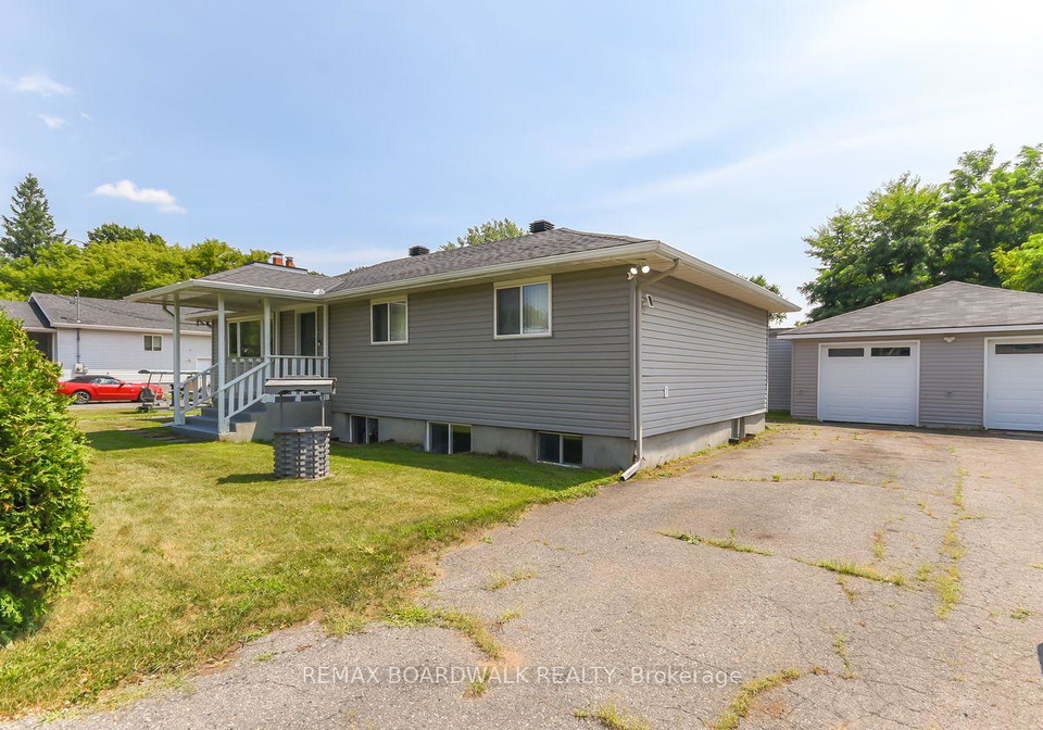 7032-mason-street-ottawa-ontario-x12299331