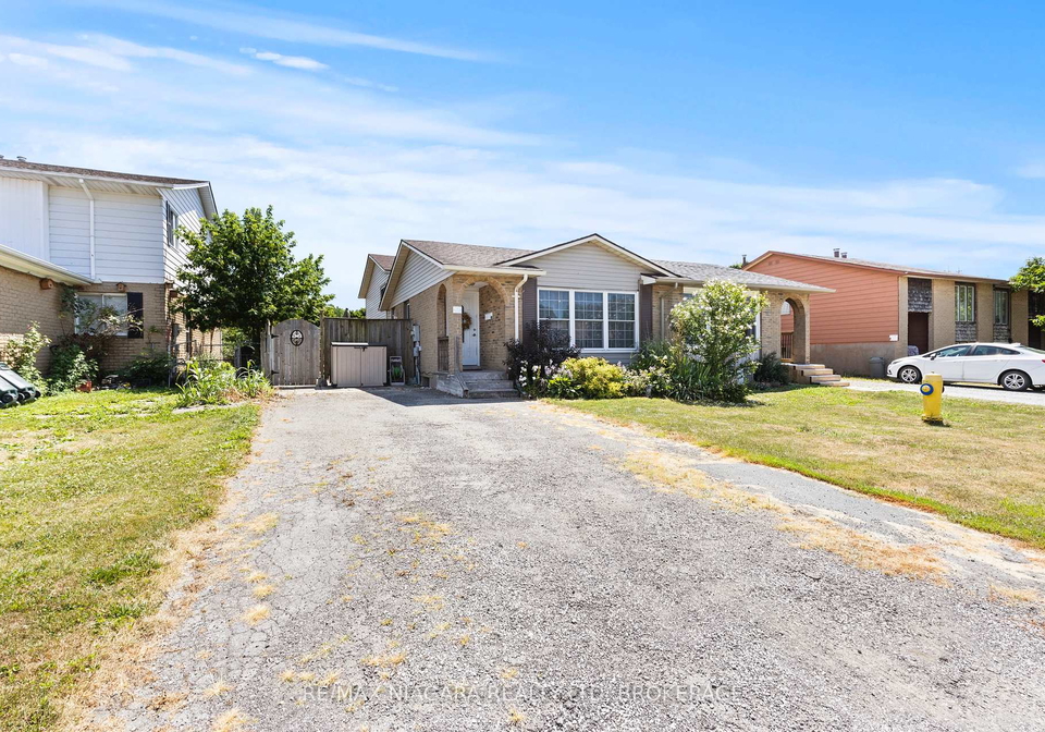 8-dodds-court-fort-erie-ontario-x12299333