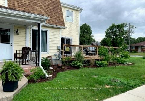 33-broad-street-prince-edward-county-ontario-x12299336
