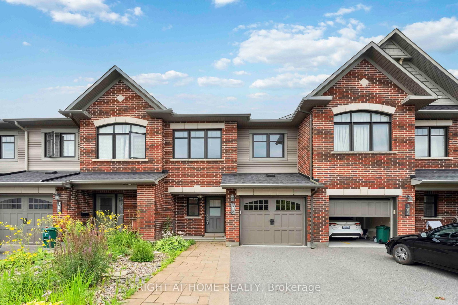 195-mancini-way-ottawa-ontario-x12299390