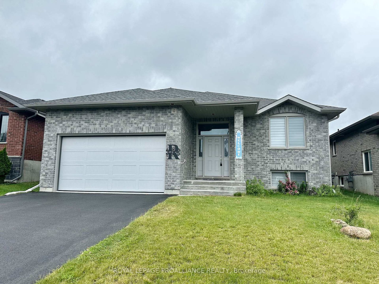 12-liberty-crescent-quinte-west-ontario-x12299693