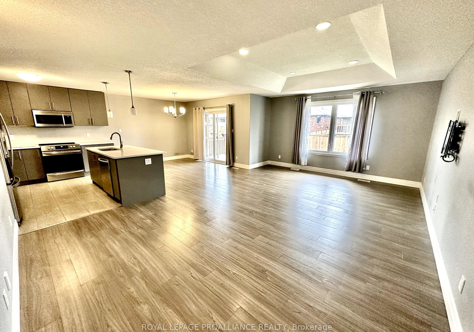 12-liberty-crescent-quinte-west-ontario-x12299693