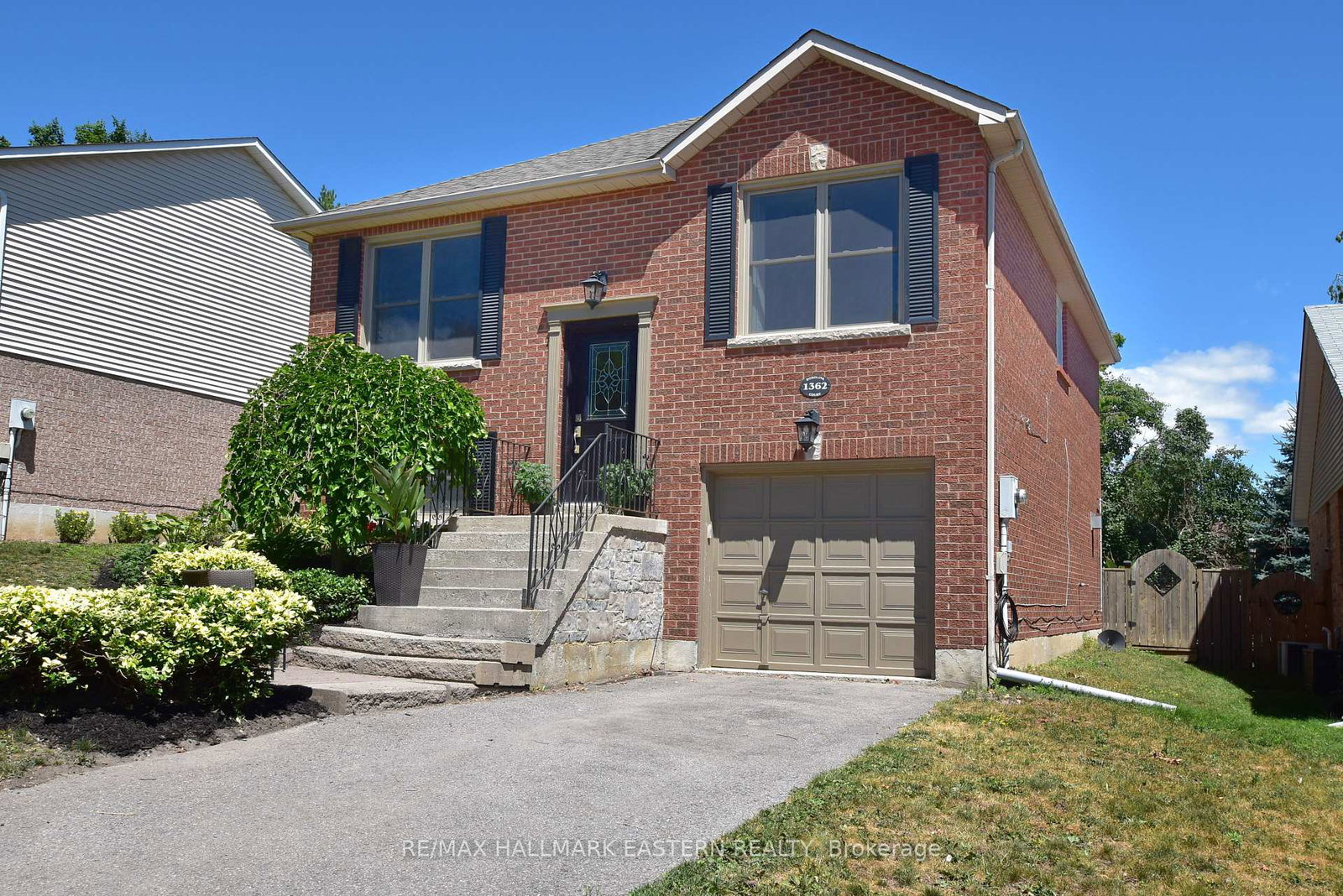 1362-bobolink-court-peterborough-west-ontario-x12299700