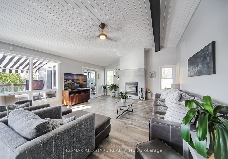 2836-fire-route-130-na-trent-lakes-ontario-x12299719
