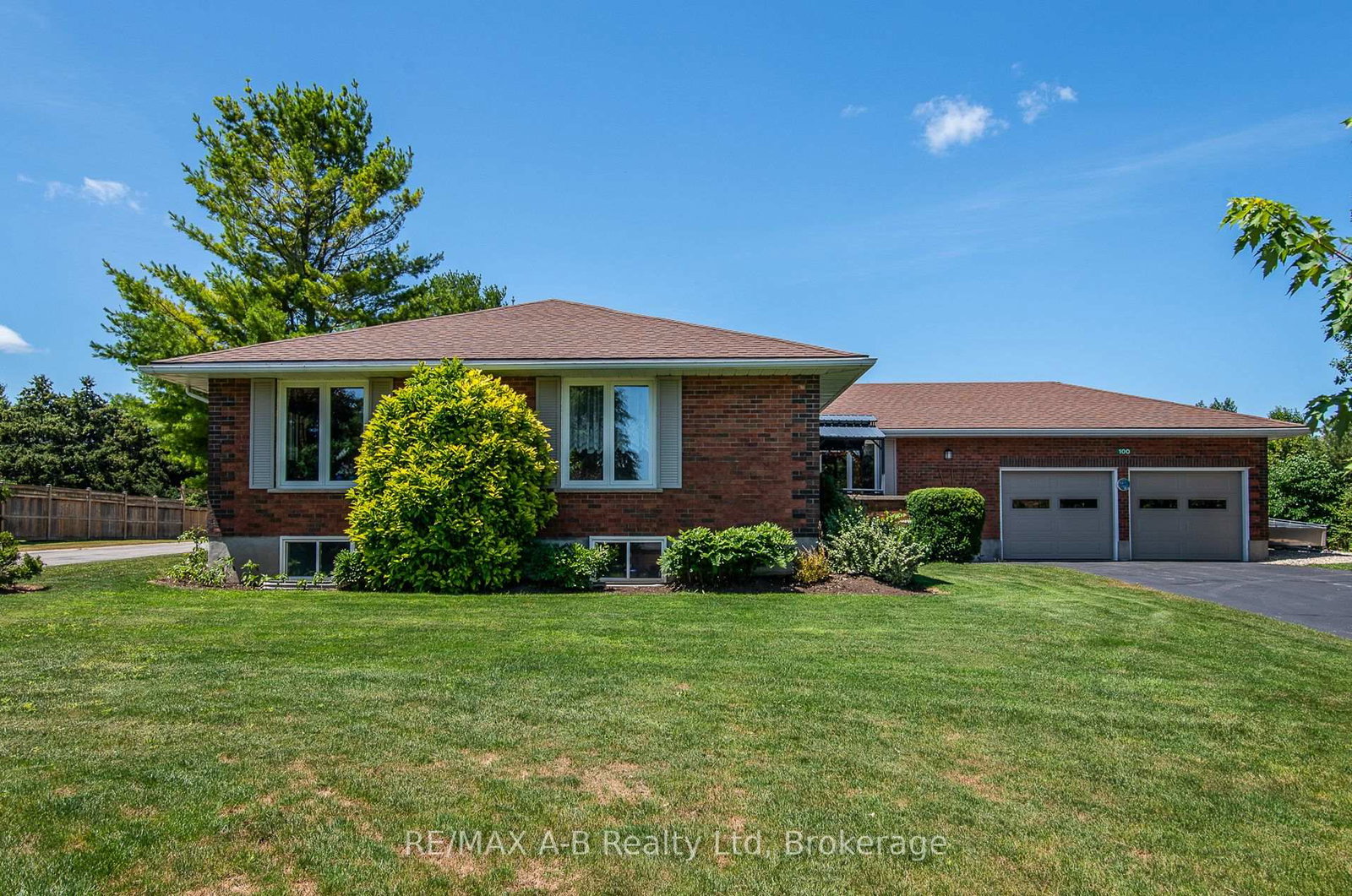 100-red-maple-lane-perth-east-ontario-x12300177