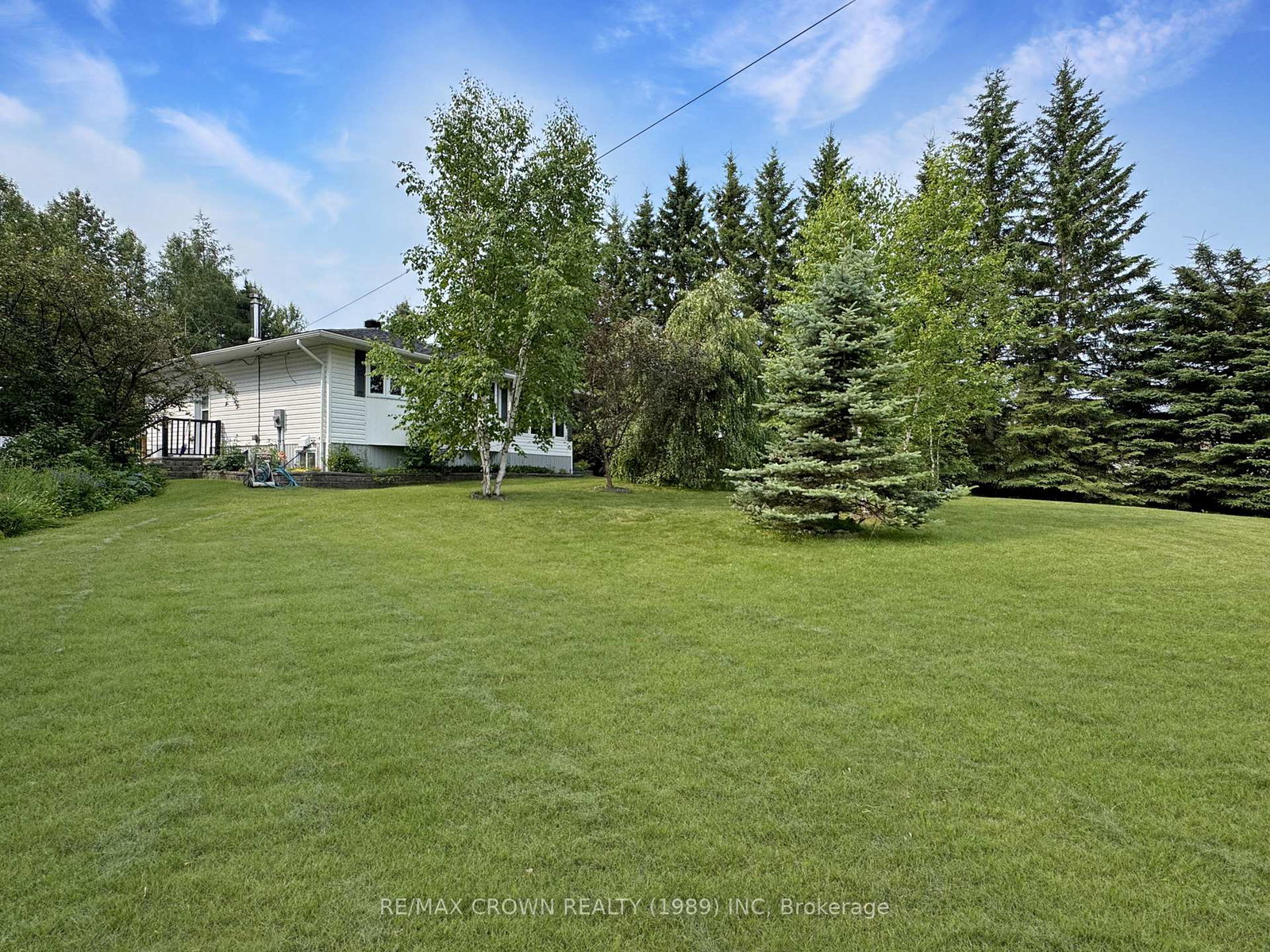 220-third-avenue-hornepayne-ontario-x12300379