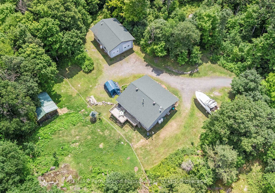 88-black-road-seguin-ontario-x12300472