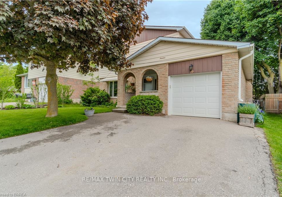19-trillium-way-brant-ontario-x12300537