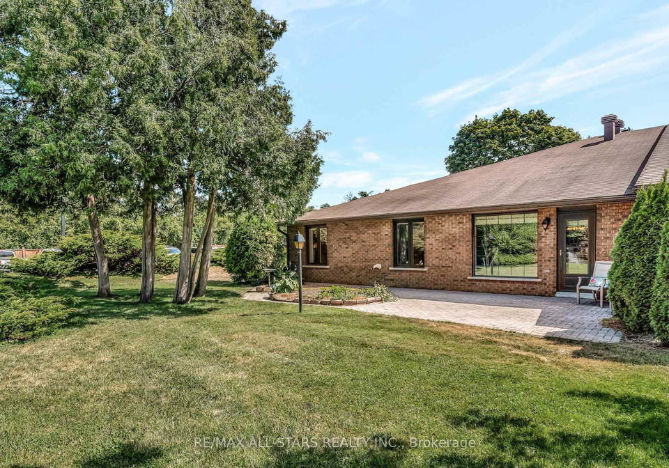 200-east-street-kawartha-lakes-ontario-x12300631