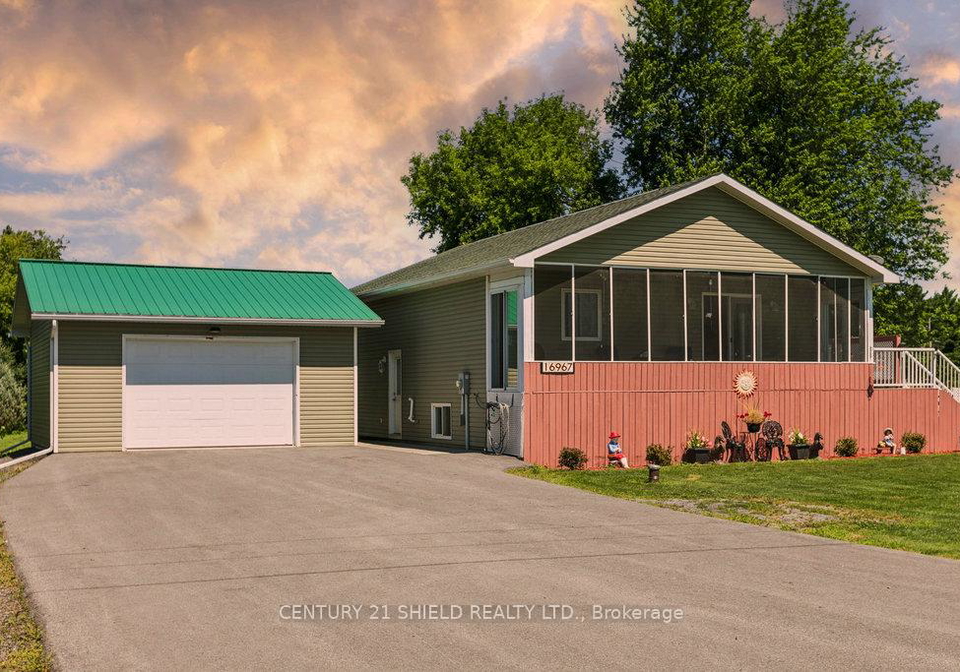 16967-mcneill-road-north-stormont-ontario-x12301409