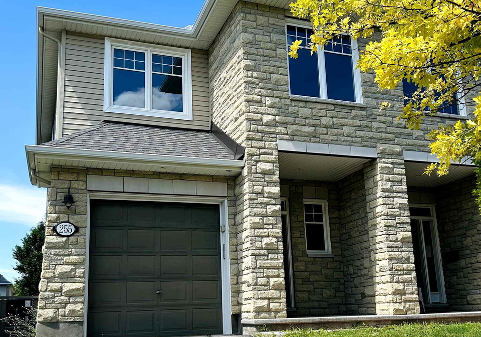 255-espin-heights-ottawa-ontario-x12301507