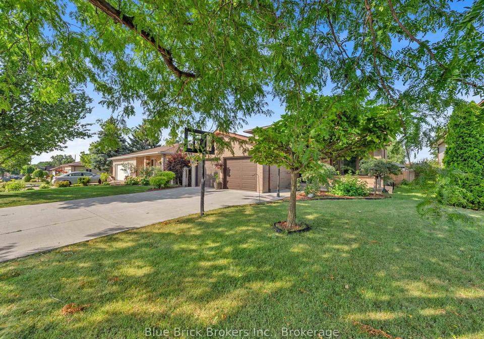 1525-south-pacific-avenue-windsor-ontario-x12301625