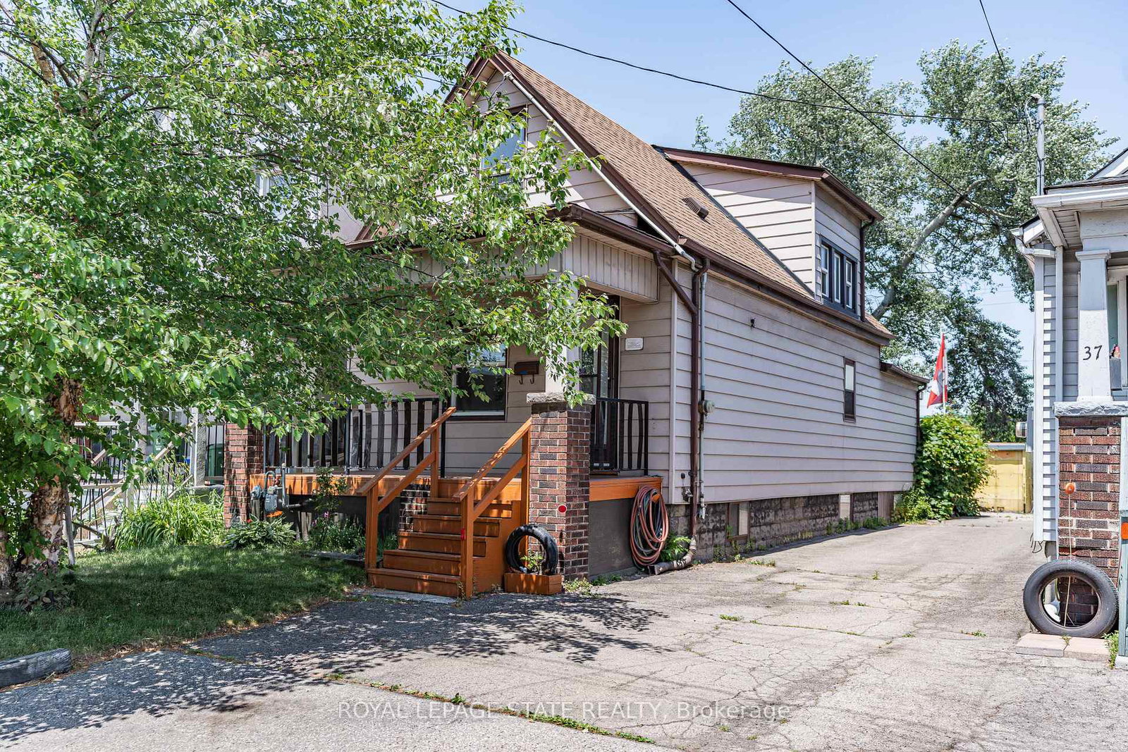35-gertrude-street-hamilton-ontario-x12301802