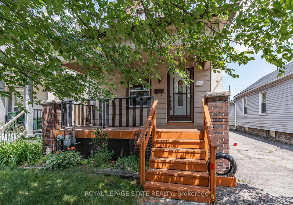 35-gertrude-street-hamilton-ontario-x12301802