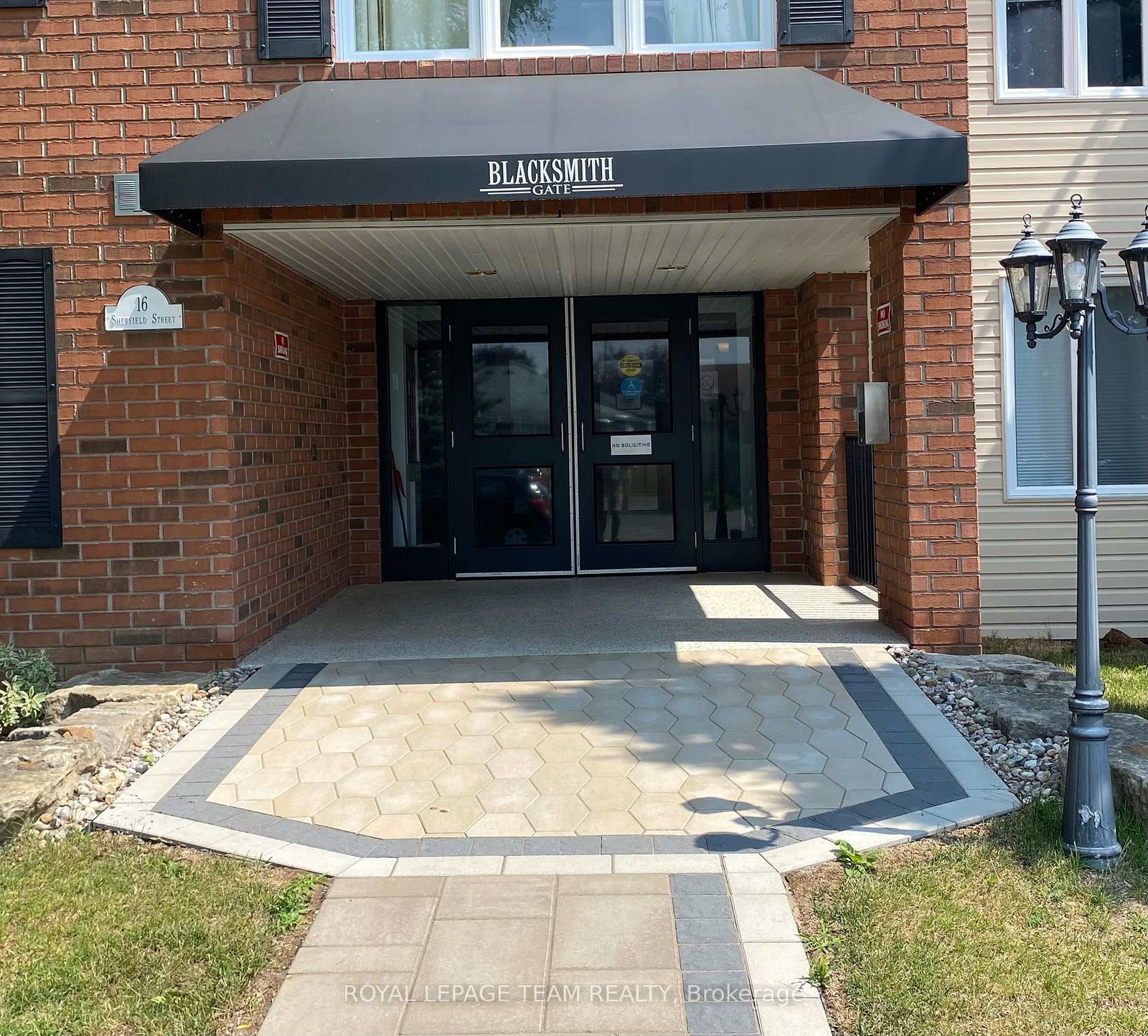 16-sheffield-street-arnprior-ontario-x12301948