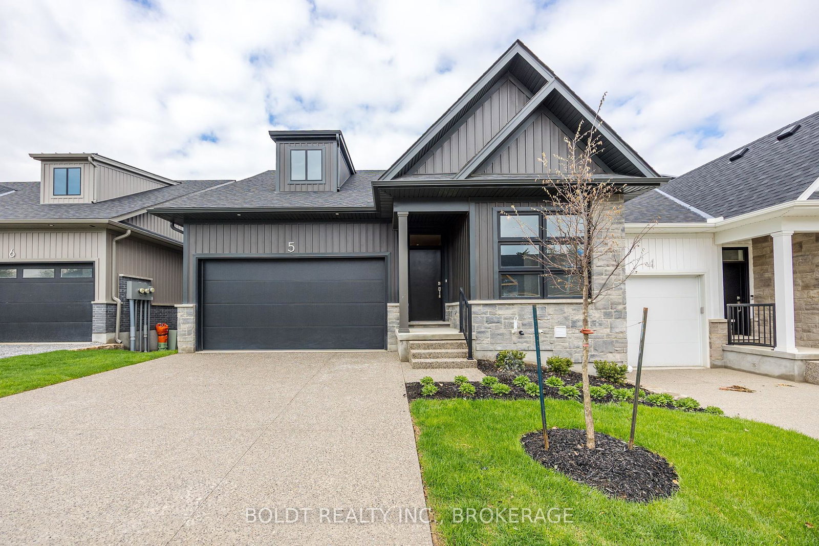 205-st-davids-road-thorold-ontario-x12302064