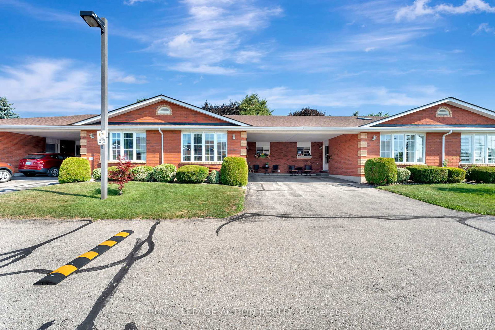 20-courtland-drive-brantford-ontario-x12302160