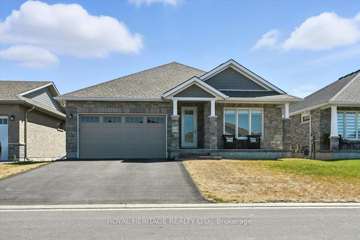 45-mercedes-drive-belleville-ontario-x12302315