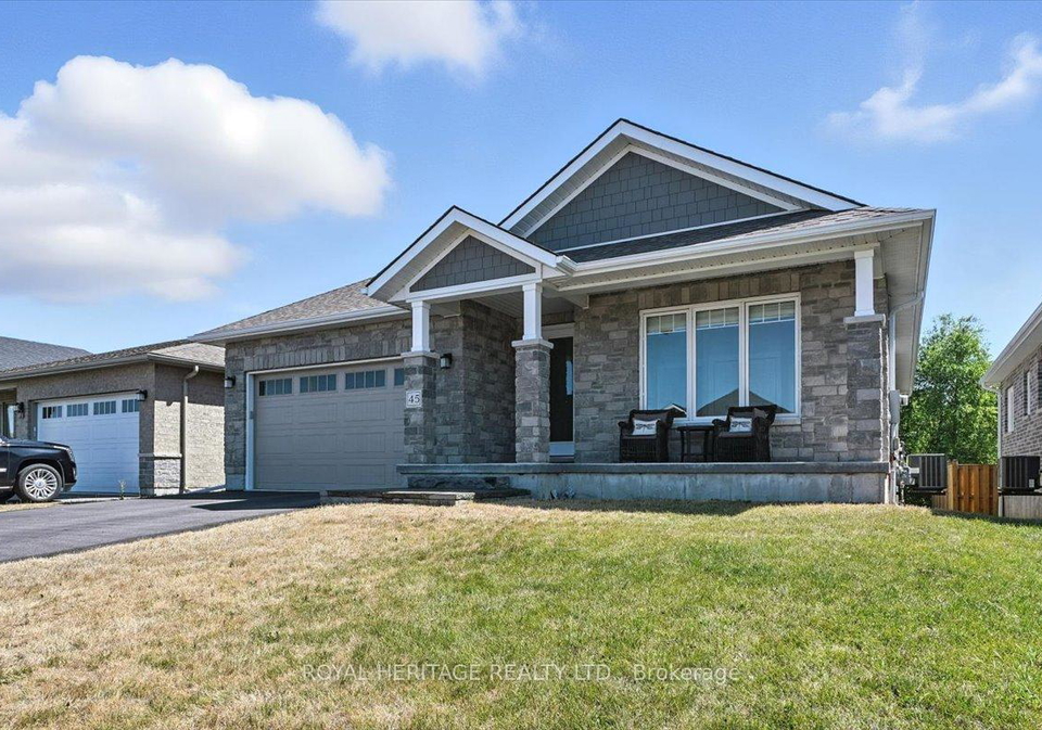 45-mercedes-drive-belleville-ontario-x12302315