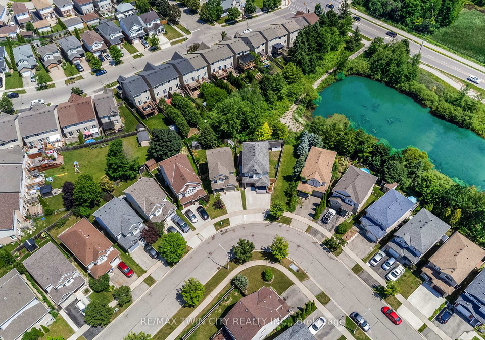 30-everglade-crescent-kitchener-ontario-x12302541