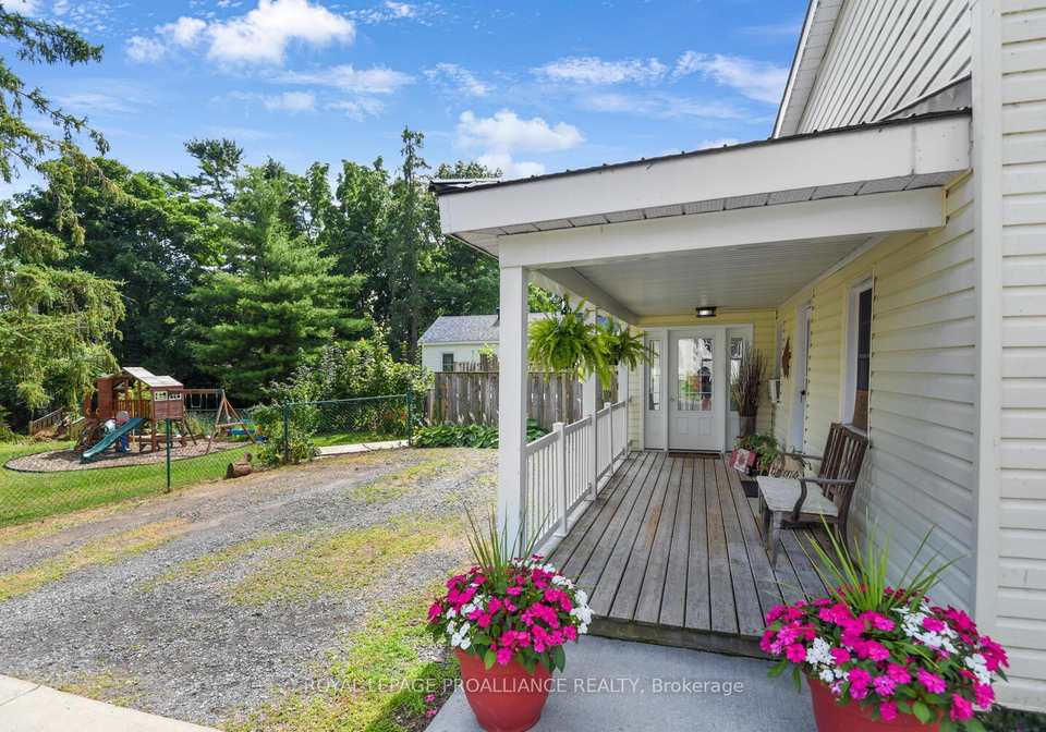 501-dibble-street-w-w-prescott-ontario-x12302810