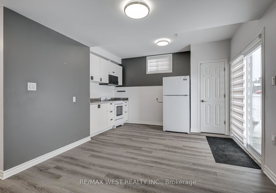 2607-sheffield-boulevard-london-south-ontario-x12303015