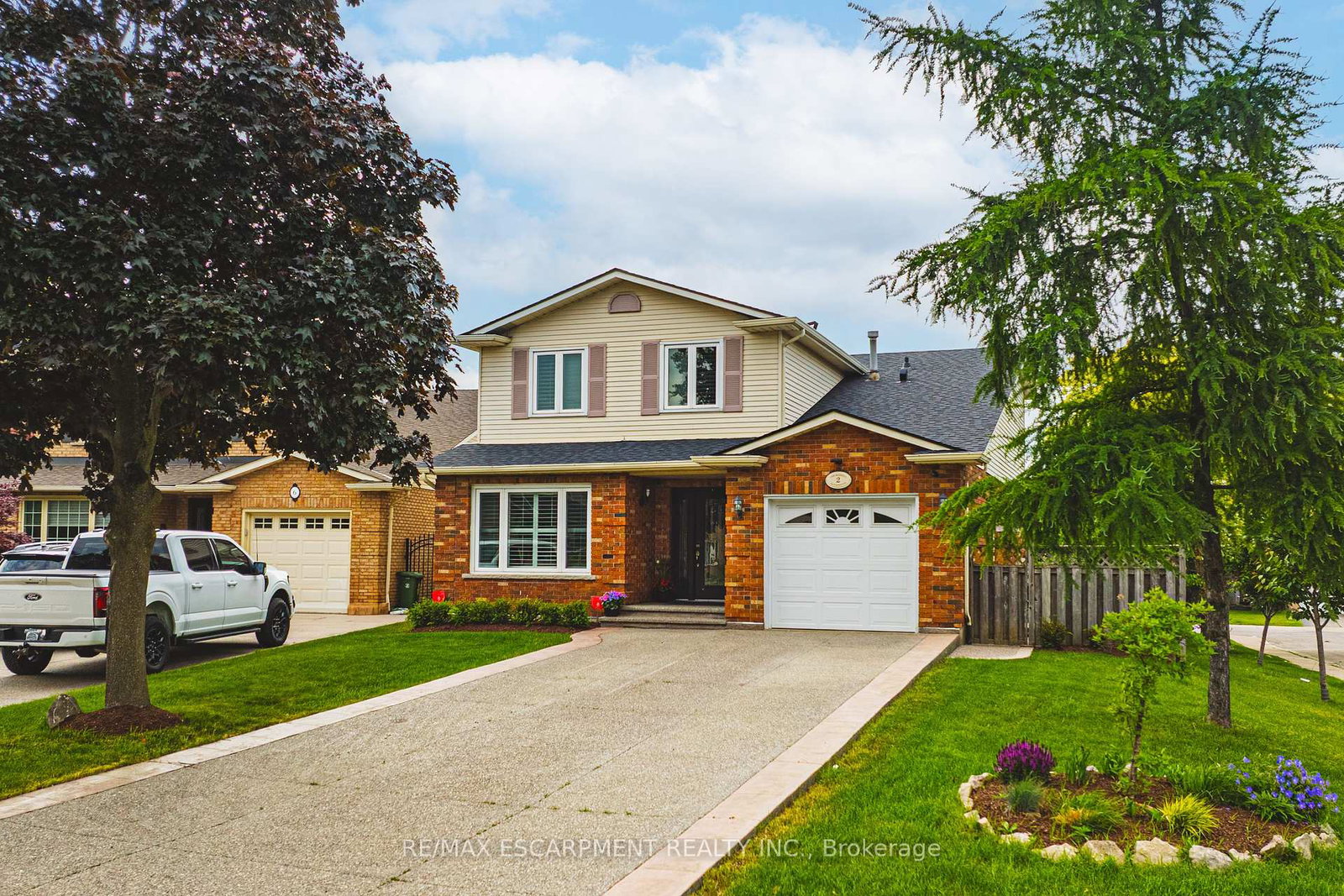 2-antoinette-court-hamilton-ontario-x12303163