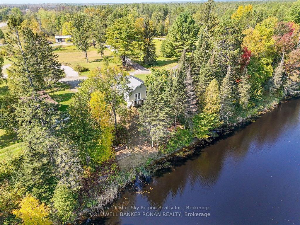 1326767-highway-17w-highway-north-bay-ontario-x12303232