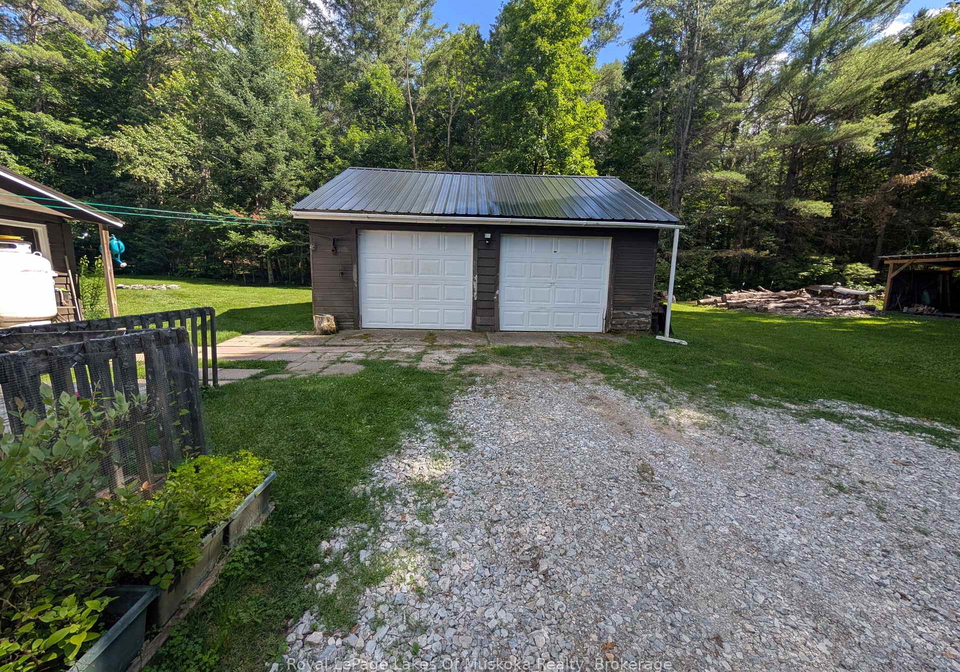 785-518-highway-w-w-perry-ontario-x12303509