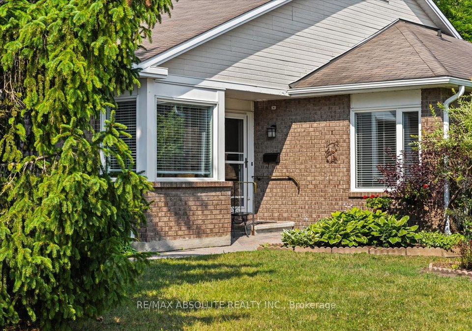 8-pine-needles-court-ottawa-ontario-x12303613
