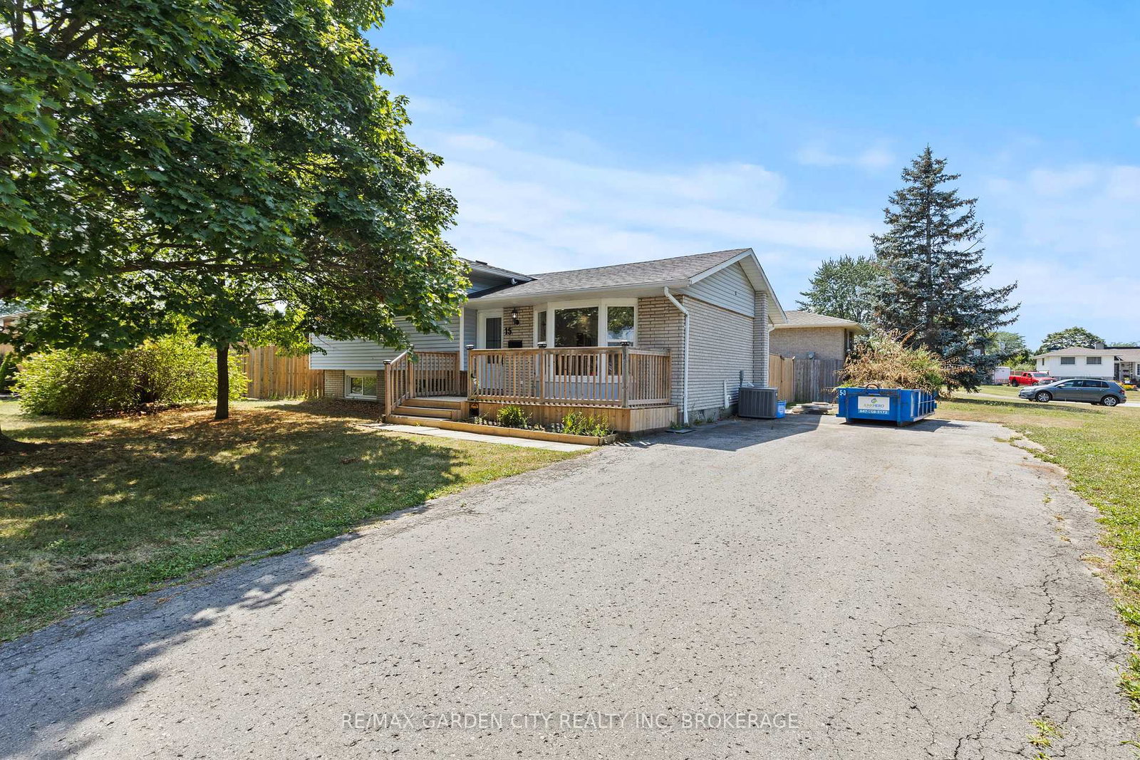 15-ancaster-boulevard-st-catharines-ontario-x12303685