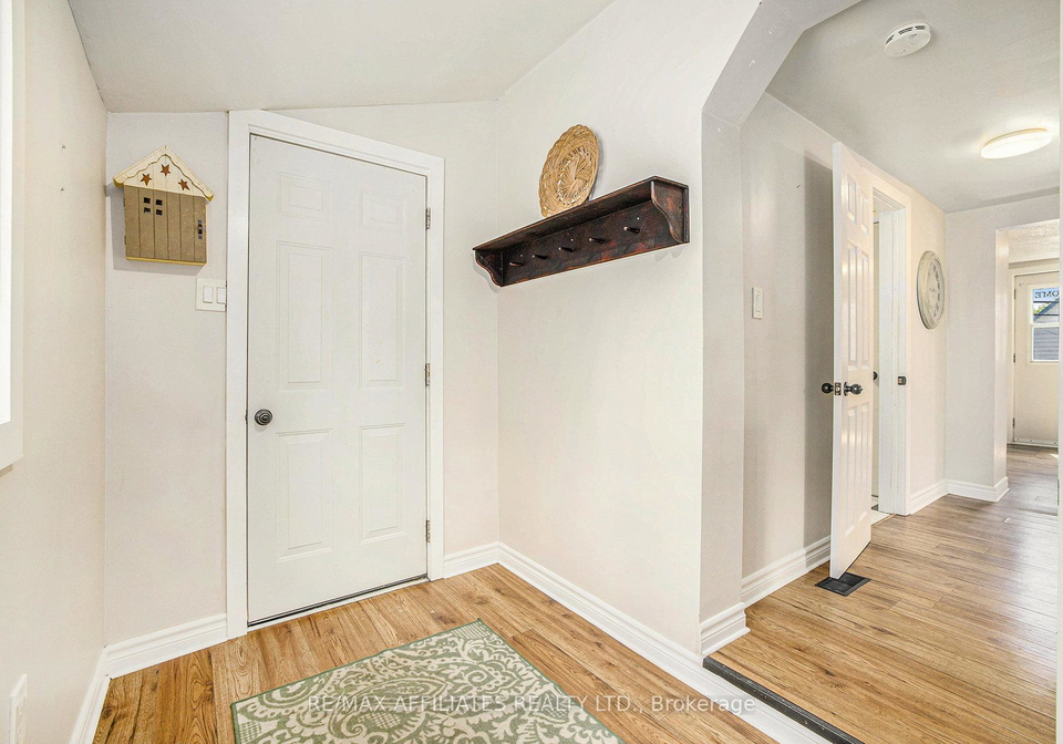 14-main-east-street-elizabethtown-kitley-ontario-x12303817