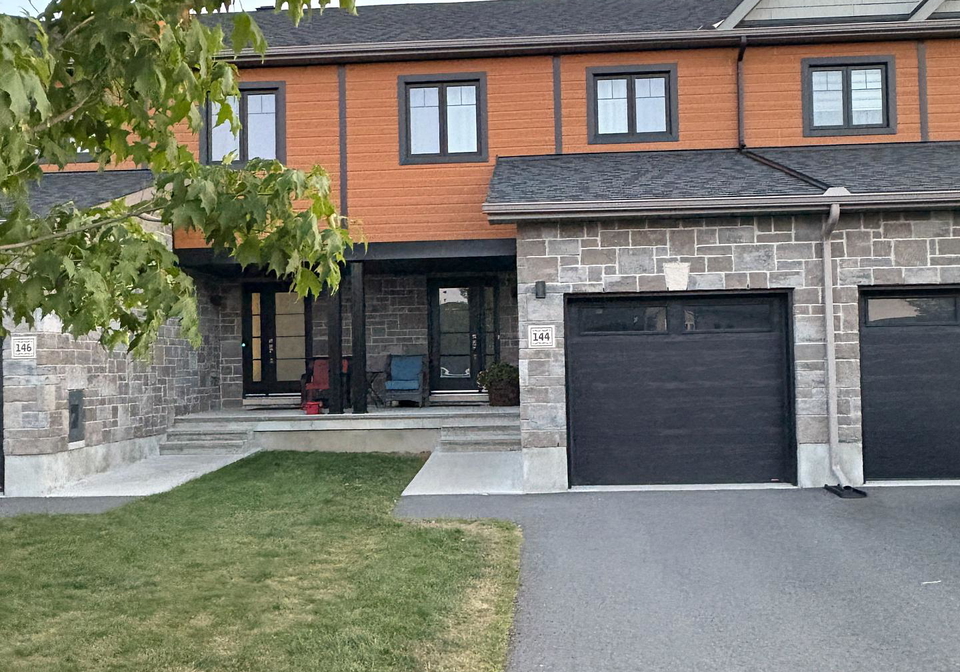 144-st-malo-place-russell-ontario-x12303857