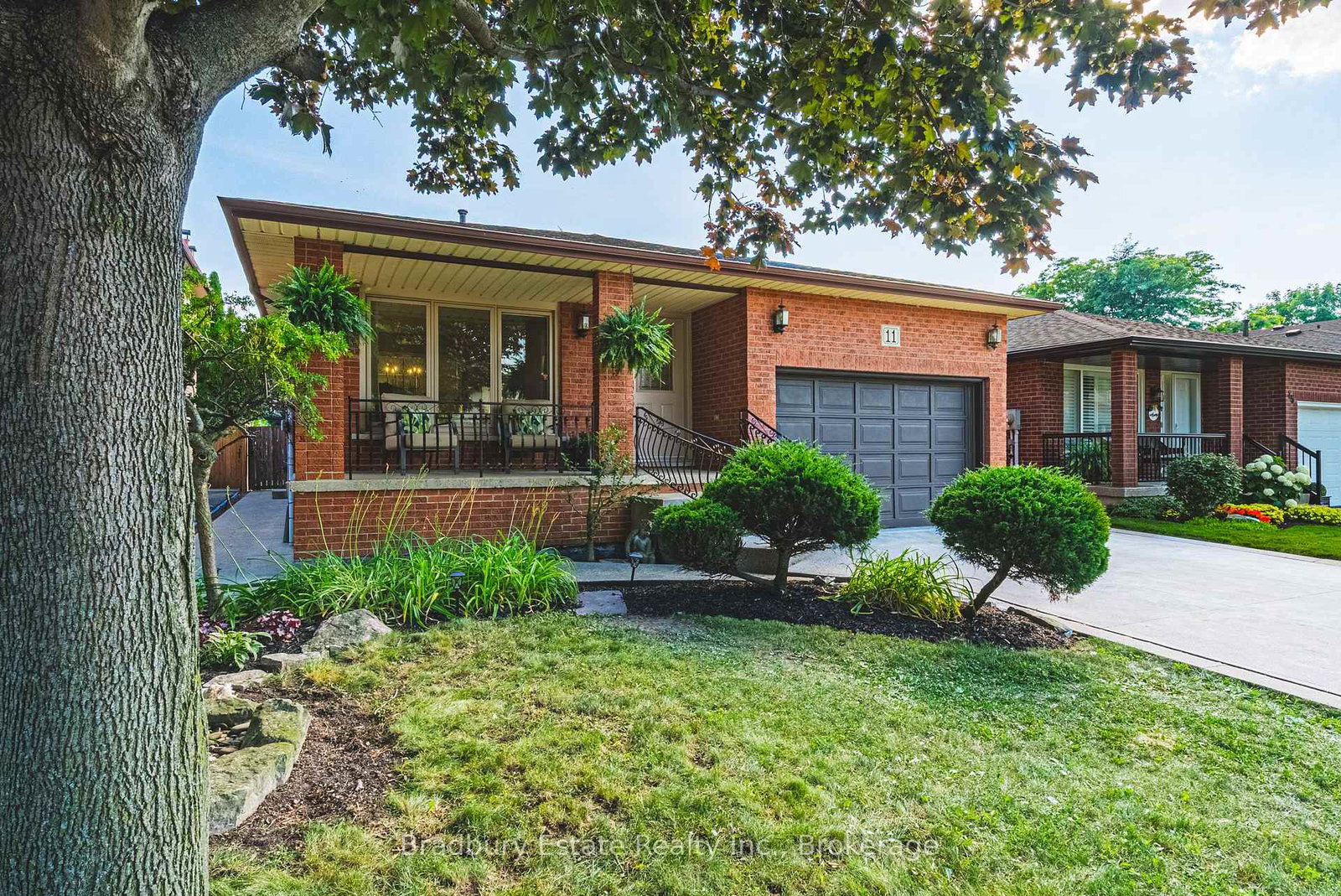 11-dydzak-court-hamilton-ontario-x12304094