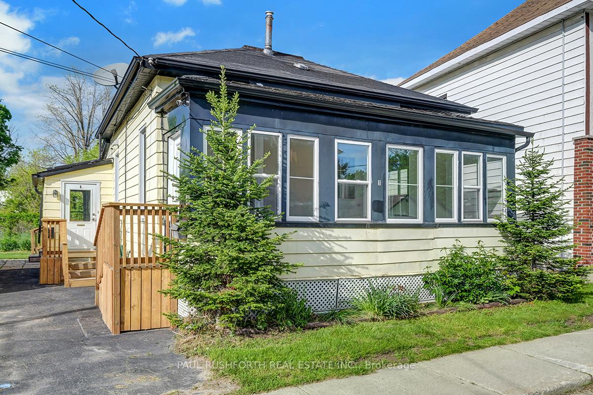 1-winnifred-street-s-s-smiths-falls-ontario-x12304138