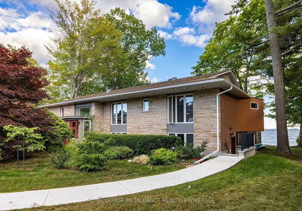 8-lakeshore-boulevard-kingston-ontario-x12304253