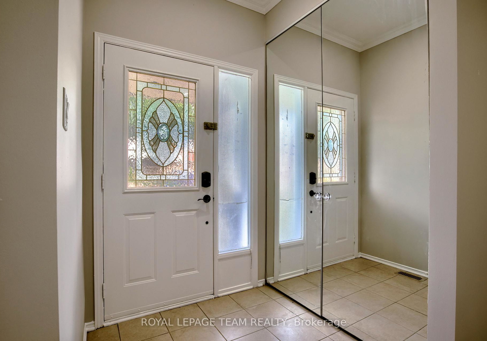 379-stoneway-drive-ottawa-ontario-x12304302