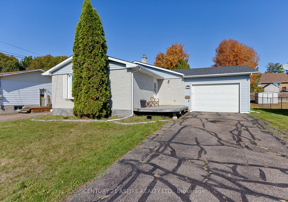 123-ellis-avenue-pembroke-ontario-x12304350