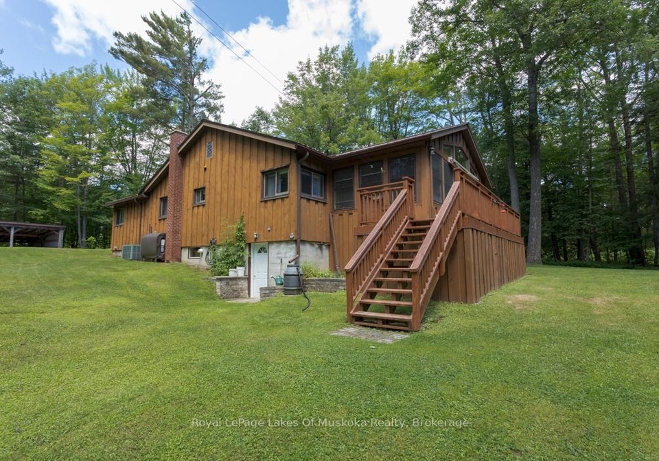 10-muskoka-pines-road-bracebridge-ontario-x12304351