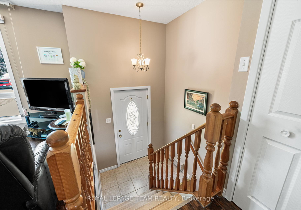4-dowdall-crescent-ottawa-ontario-x12304391