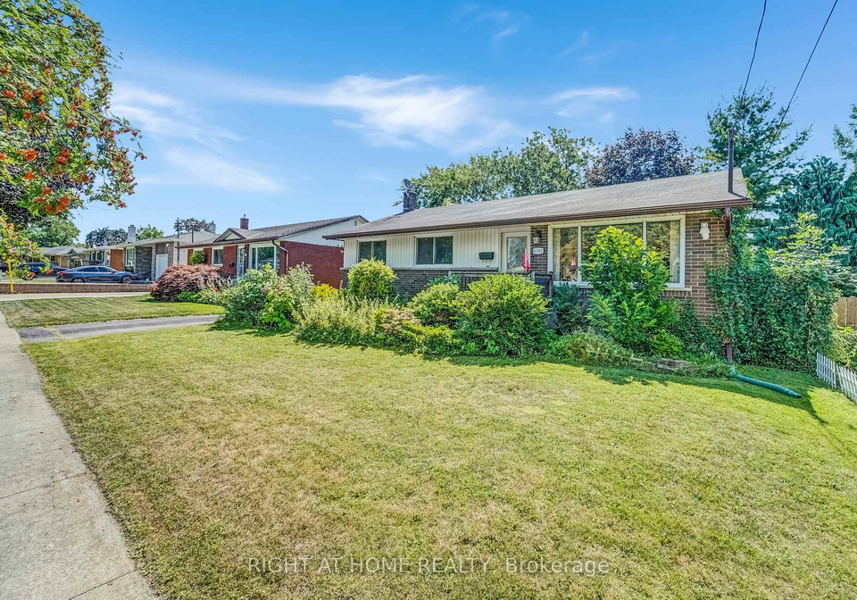 6702-winston-street-niagara-falls-ontario-x12304519