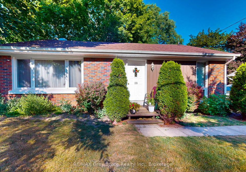 205-2nd-avenue-e-e-owen-sound-ontario-x12305070
