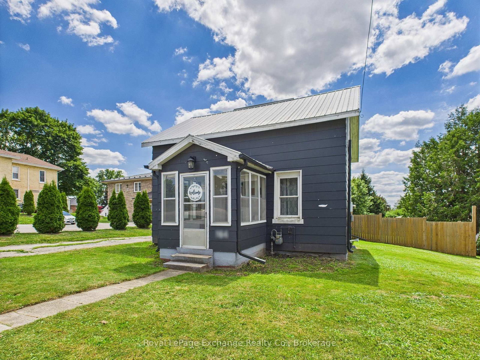 164-victoria-street-e-e-north-huron-ontario-x12305146