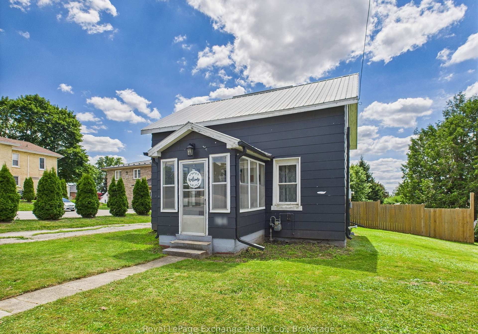164-victoria-street-e-e-north-huron-ontario-x12305146