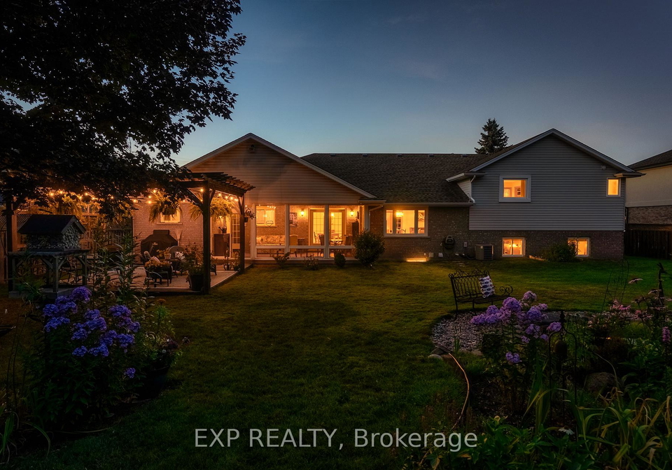 8058-westminster-drive-niagara-falls-ontario-x12305153