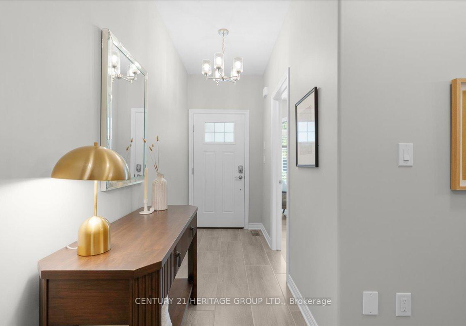 35-thomas-burns-common-st-catharines-ontario-x12305330